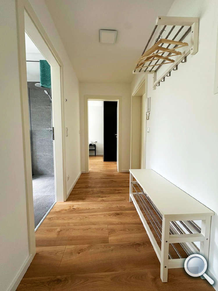 Flur der frisch sanierten 2-Zimmer-Wohnung